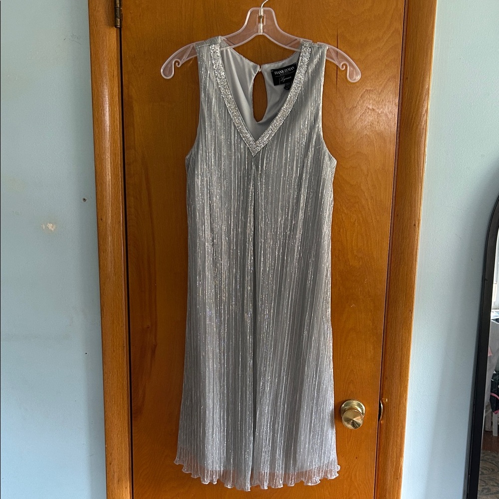 Frank Lyman Design Silver Sleeveless Midi Dress